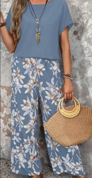 f1b63b63-763f-4f7c-9a64-48108b578f01 Women Solid Color Round Neck Short Sleeve Top And Flower Print Wide Leg Pants Set For Summer Two Piece Outfits